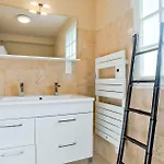 Awesome Home In Omonville-La-Rogue With Wifi *