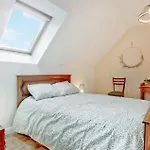 Awesome Home In Omonville-La-Rogue With Wifi Omonville-la-Rogue