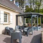 Awesome Home In Omonville-La-Rogue With Wifi