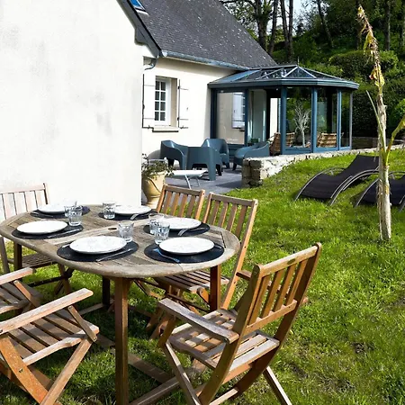 Ferienhaus 4 Bedroom Stunning In