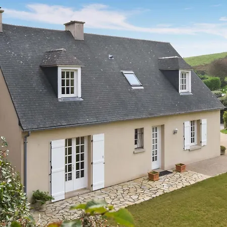 Awesome Home In Omonville-La-Rogue With Wifi Tatil Evi Omonville-la-Rogue