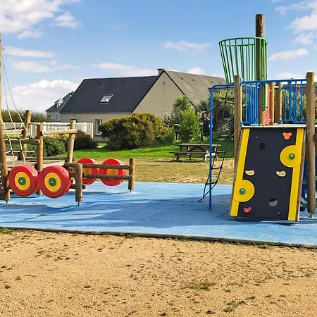 Pet Friendly In * Omonville-la-Rogue