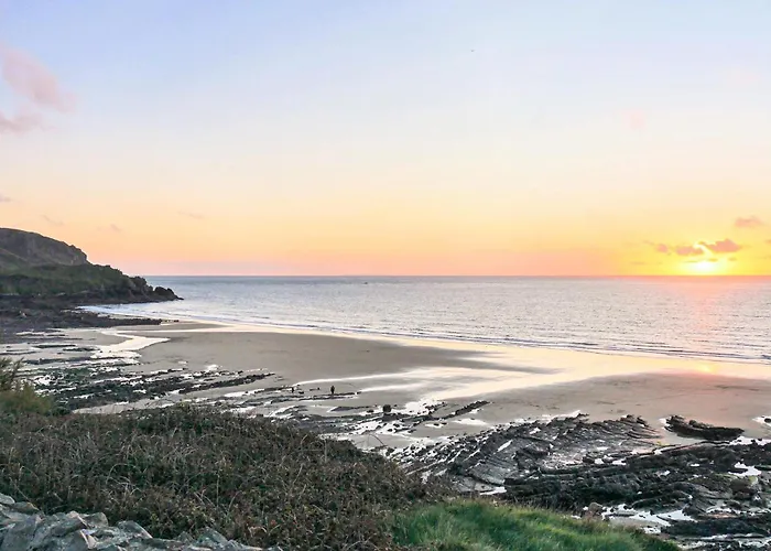 Pet Friendly In * Omonville-la-Rogue